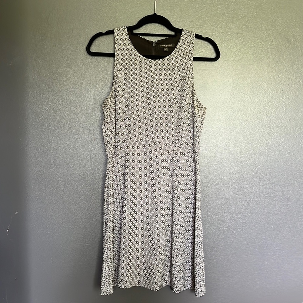 Banana Republic Dress - 8